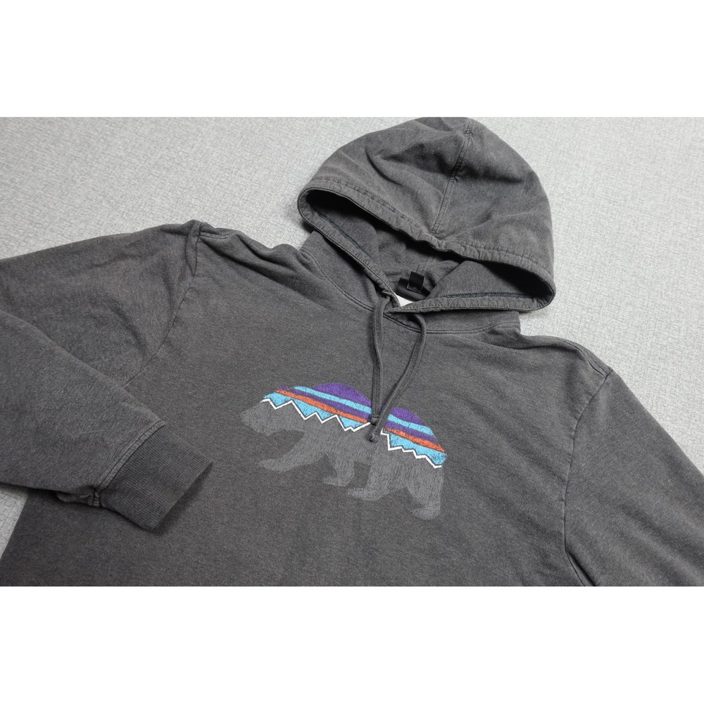 Patagonia Hoodie Mens Medium Gray Orangic Cotton Bear Graphic Pullover Logo